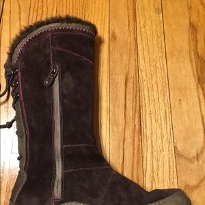 Northface insulated dark brown suede boots